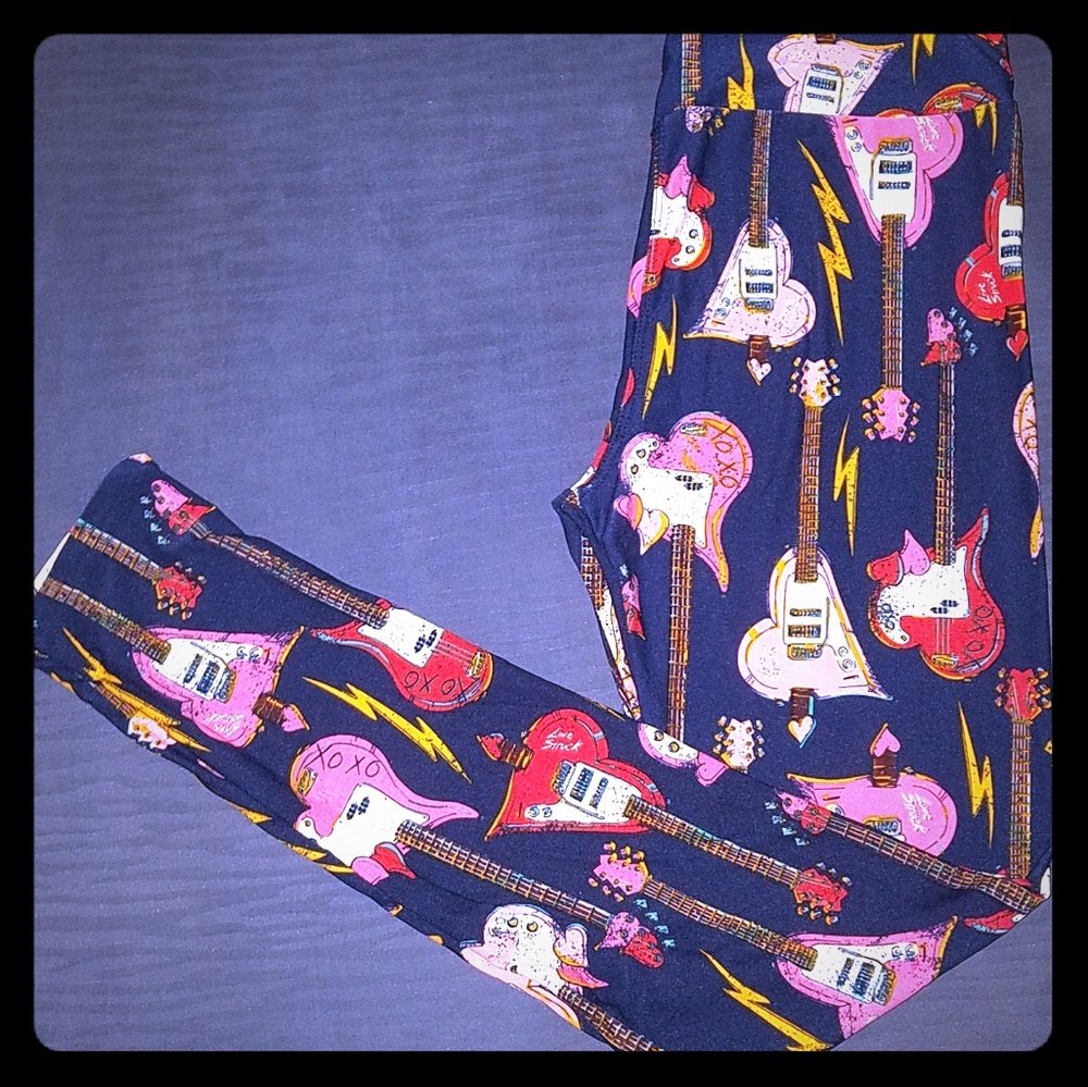 NEW LulaRoe Heart Guitar Leggings- One Size